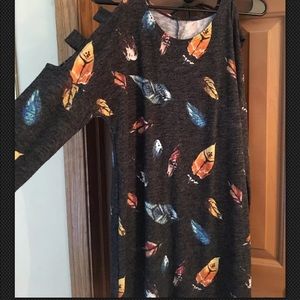 Cage armed feather long sleeve